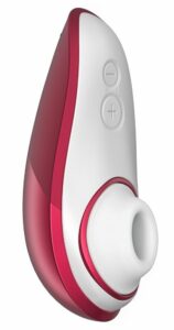 Вакуумний кліторальний стимулятор Womanizer Liberty Red, магнітна кришка, 2 насадки