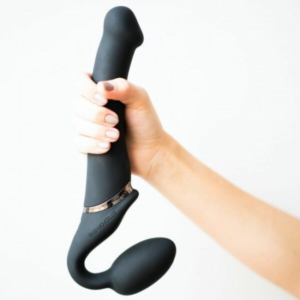 Безремінний страпон з вібрацією Strap-On-Me Vibrating Black M, діаметр 3,3 см, пульт ДК, регульовани - Зображення 7