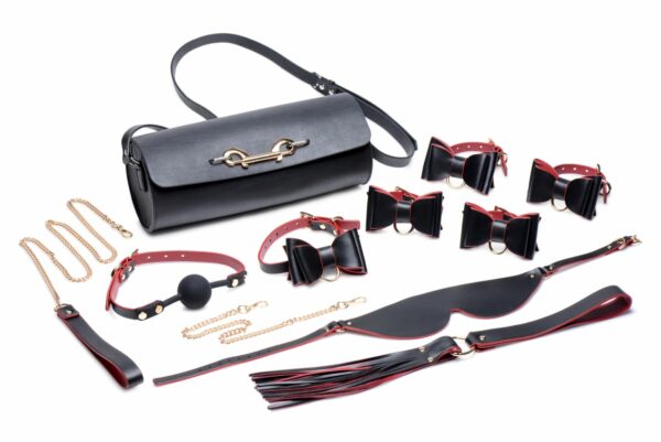 Набір БДСМ з дорожньою сумкою Master Series: Bow — Luxury BDSM Set With Travel Bag, 11 предметів