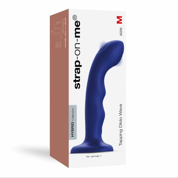 Насадка для страпона з подвійною точковою пульсацією Strap-On-Me TAPPING DILDO WAVE – NIGHT BLUE, М - Зображення 5