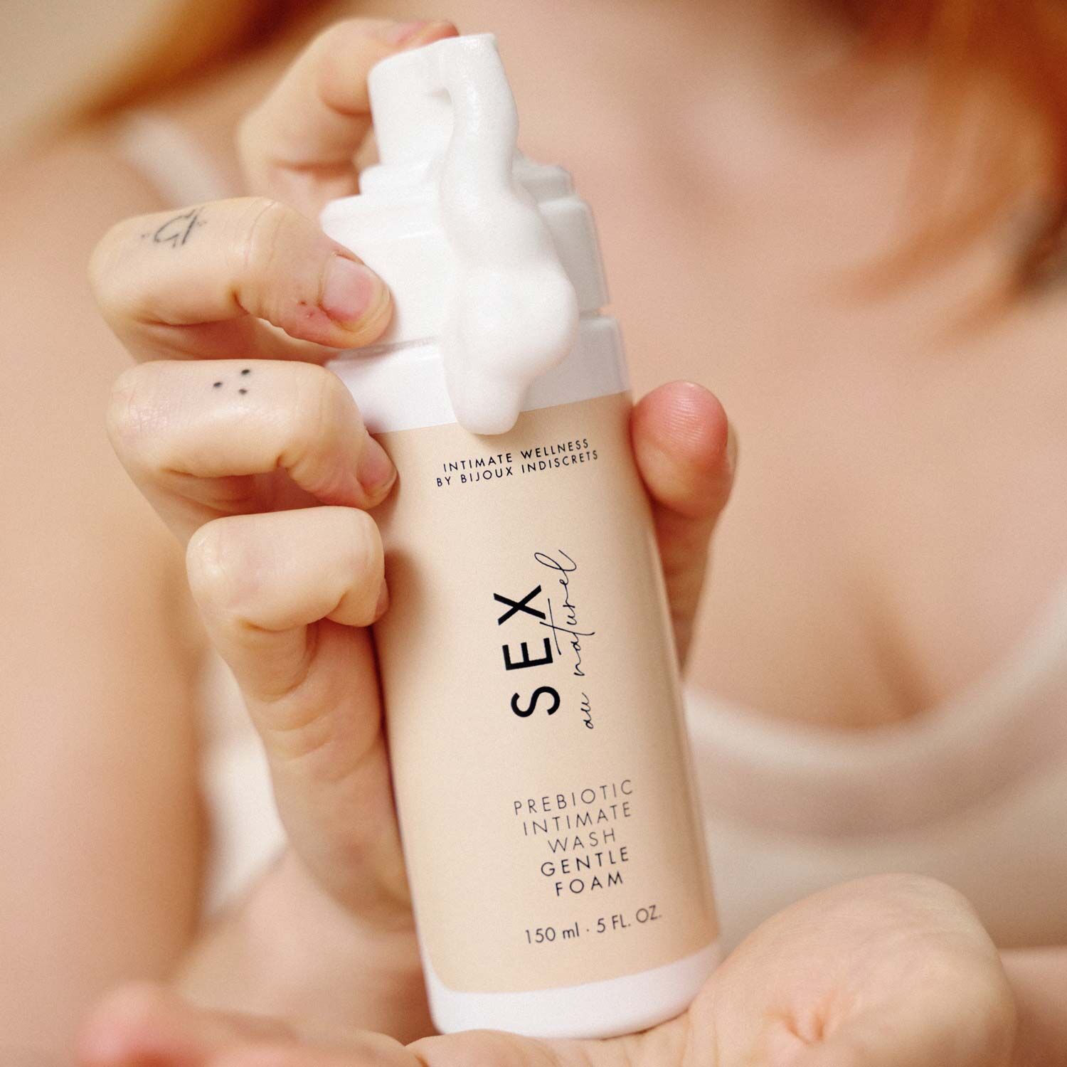 Піна для інтимної гігієни Bijoux Indiscrets Sex Au Naturel Prebiotic Intimate Wash Gentle Foam 150мл - Зображення 4