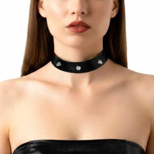 Чокер з шипами Art of Sex - Mistress, колір чорний з ефектом мокрого оксамиту, розмір M