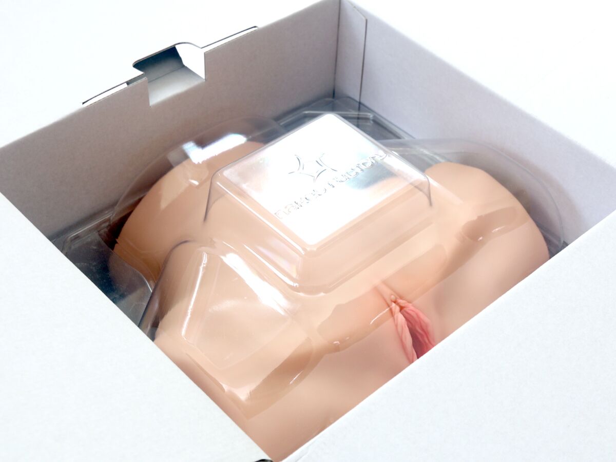 Мастурбатор-півторс Naked Factory LAURA, вагіна + анус, дуже реалістичний, наскрізний - Зображення 10