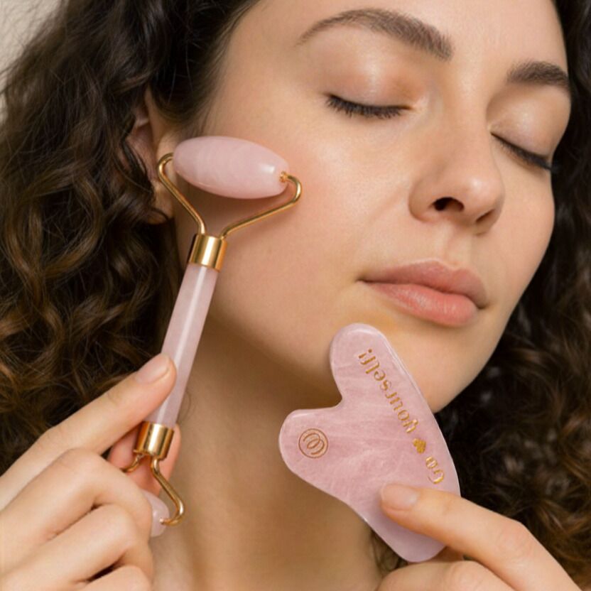 Набір масажерів гуаша Womanizer Gua Sha Set, ролер та скребок - Зображення 3