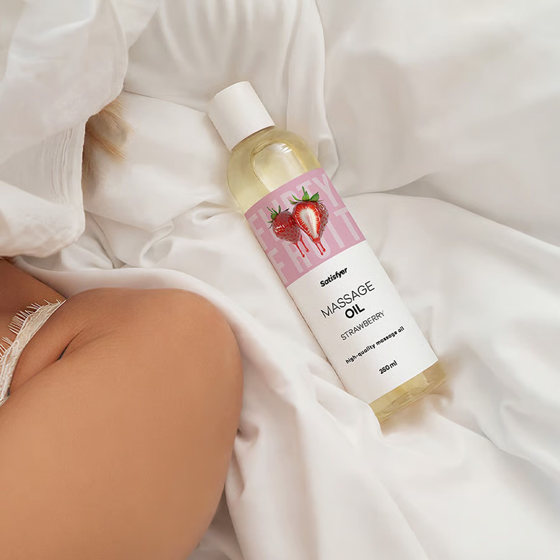 Розпродаж!!! Масажна олія Satisfyer Massage Oil Strawberry 250 мл (термін 30.04.2027) - Зображення 7